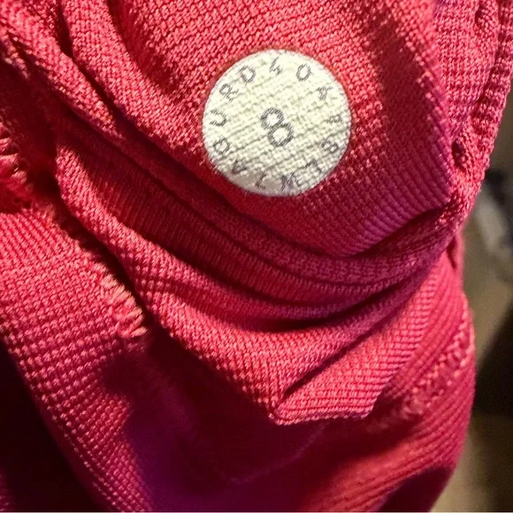 Lululemon Speed Up LR Lined Short 2.5" Lined Dark Red Sz 4 - Picture 2 of 2